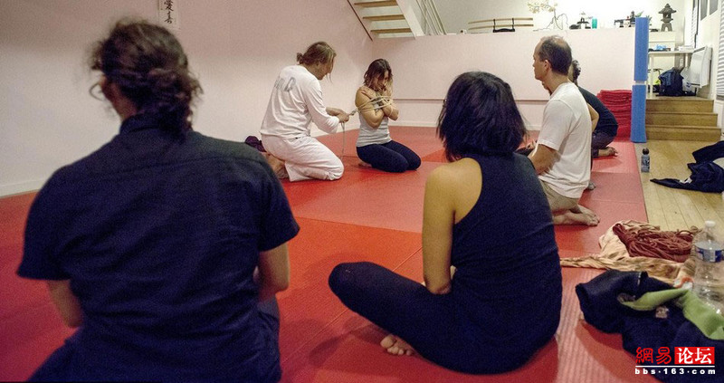 繩虐網(wǎng)網(wǎng)最新動態(tài)，變化中的學習之旅，自信與成就感的源泉