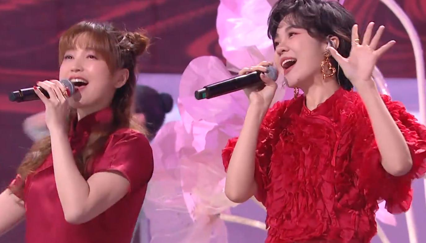 何炅最新照片，自然之旅的心靈探索，尋找平和寧靜的旅程