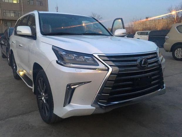 雷克薩斯270最新報價，時代標(biāo)桿豪華轎車之選