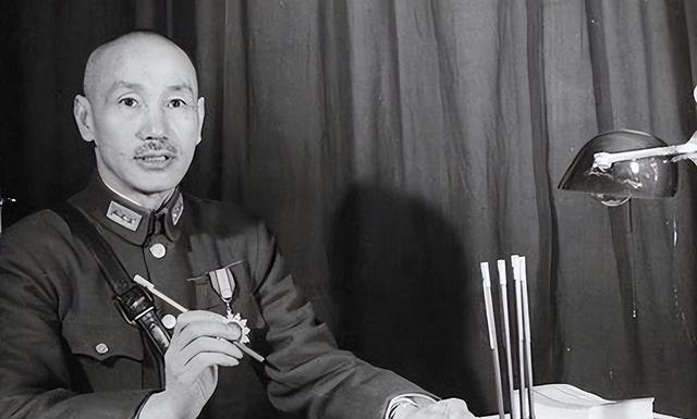 流行詞語最新動態(tài)2024，小巷深處的隱藏瑰寶亮相街頭潮流前線