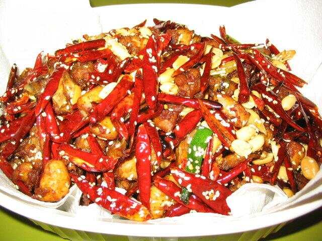 川菜經(jīng)典特色菜制作教程，探尋川菜美食，體驗(yàn)內(nèi)心平靜的烹飪之旅