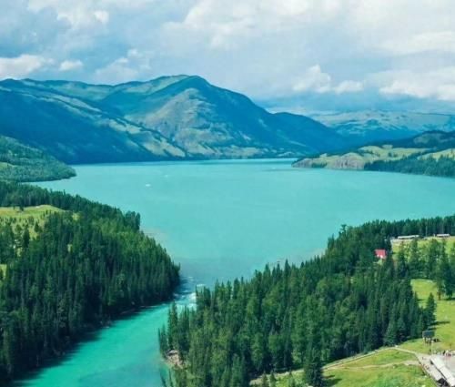 最新最美風(fēng)景，探尋自然魅力，體驗變化中的學(xué)習(xí)之旅，自信成就之源