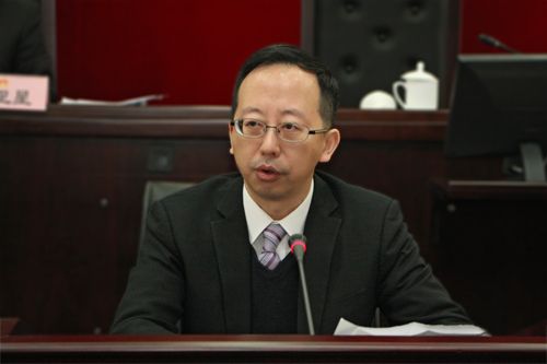 松江區(qū)長引領科技革新，打造未來生活新篇章啟航
